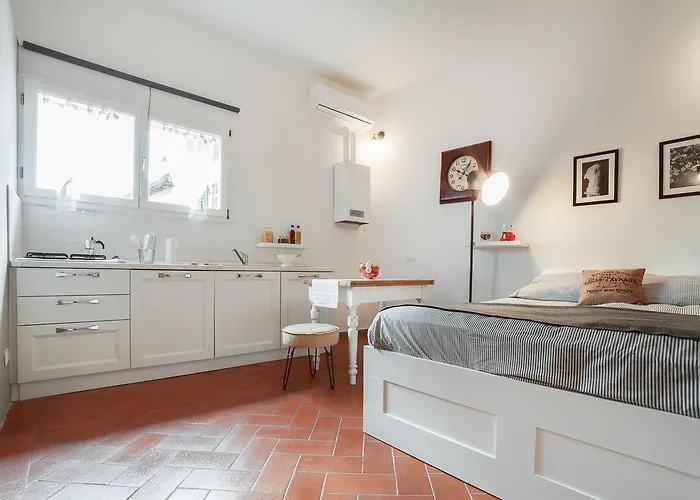 Pitti Flat Apartment *